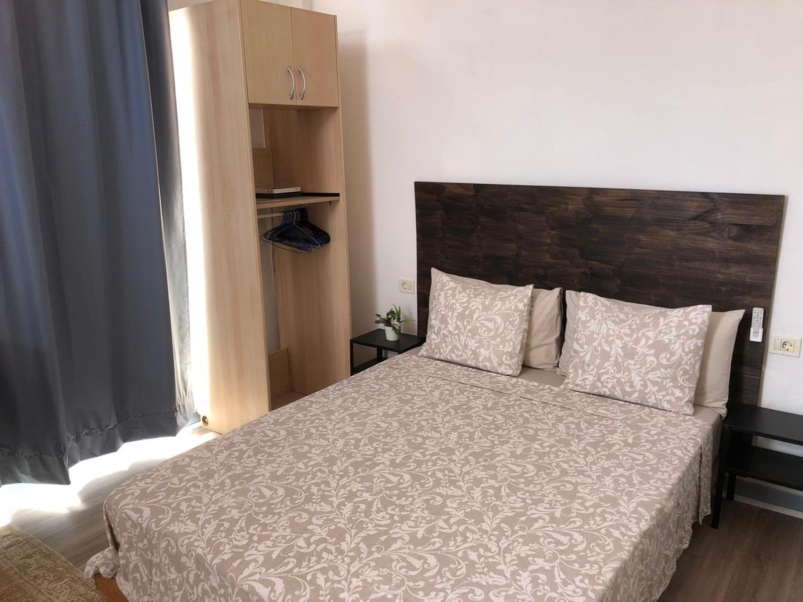 Las Brisas Holiday Адехе Екстериор снимка